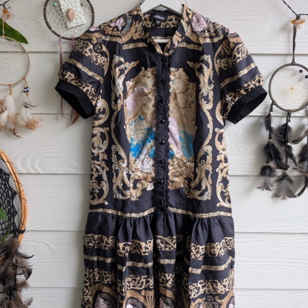 Bebe Elegant Black and Gold Women's Dress in great condition size M. - Picture 5 of 10